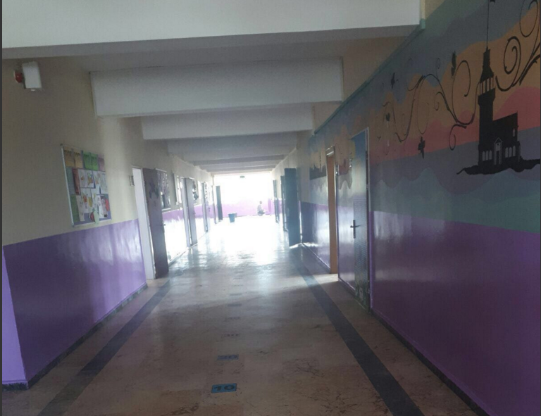 Kartal Belediyesi ilçedeki bulunan 25 okulu boyadı