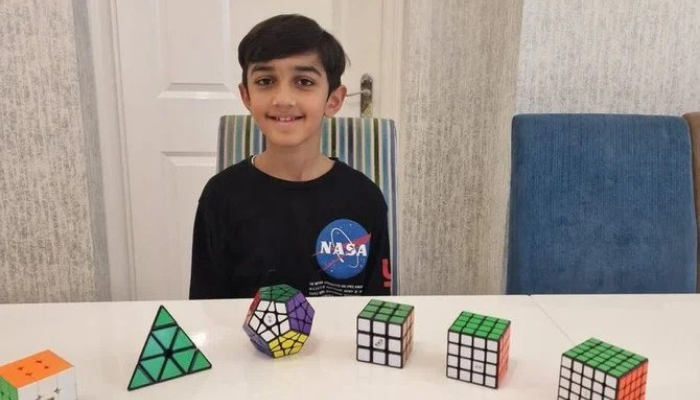 11 yaşındaki Yusuf IQ testinde Albert Einstein ve Stephen Hawking'i geçti
