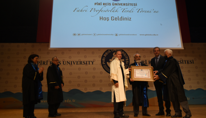 Piri Reis Üniversitesi'nden Dr. Bülent Sözer’e "Fahri Profesörlük” Unvanı