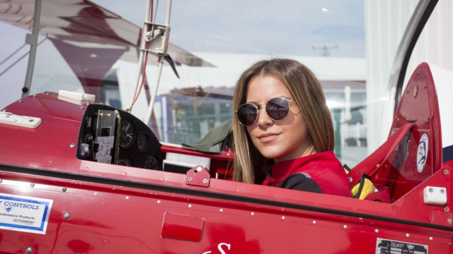 Türkiye'nin ilk sivil kadın helikopter pilotu Semin Öztürk