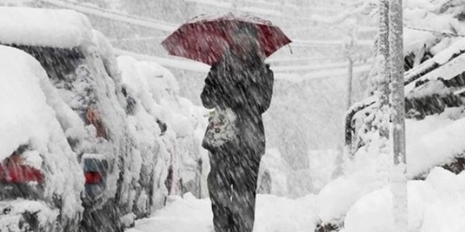 İstanbul'da kar yağışı akşam saatlerinde etkisini artıracak