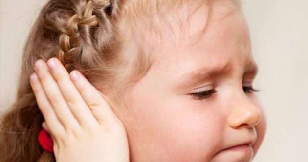 Çocuklara orta kulak iltihabına dikkat!