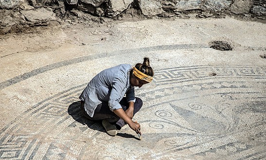 2 bin yıllık Roma mozaiği bulundu
