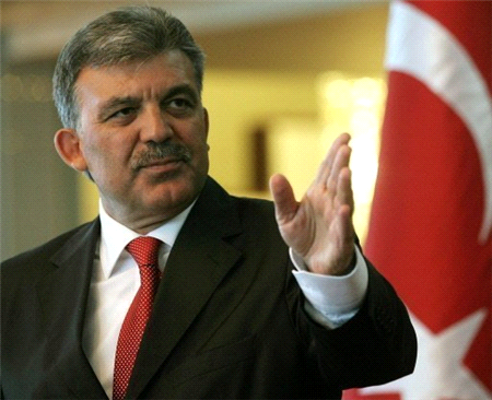 İnternet yasası Abdullah Gül'e ulaştı. Gözler Köşk'te! 