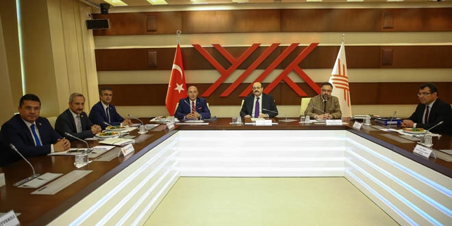 YÖK Başkanı Saraç, MHP milletvekilleriyle kapatılan üniversiteleri masaya yatırdı