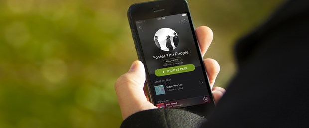 Spotify kan kaybetmeye devam ediyor