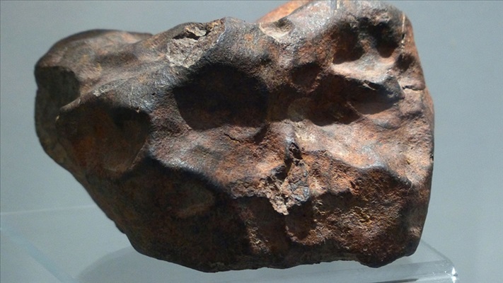 Meteoritlerdeki organik içeriklerin yapı taşı olduğu sanılan bir molekül keşfedildi