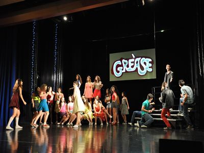 Eyüboğlu Eğitim Kurumları Öğrencilerinden Grease Müzikali