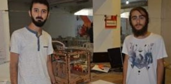 Üniversiteli gençler 3 boyutlu yazıcı üretti