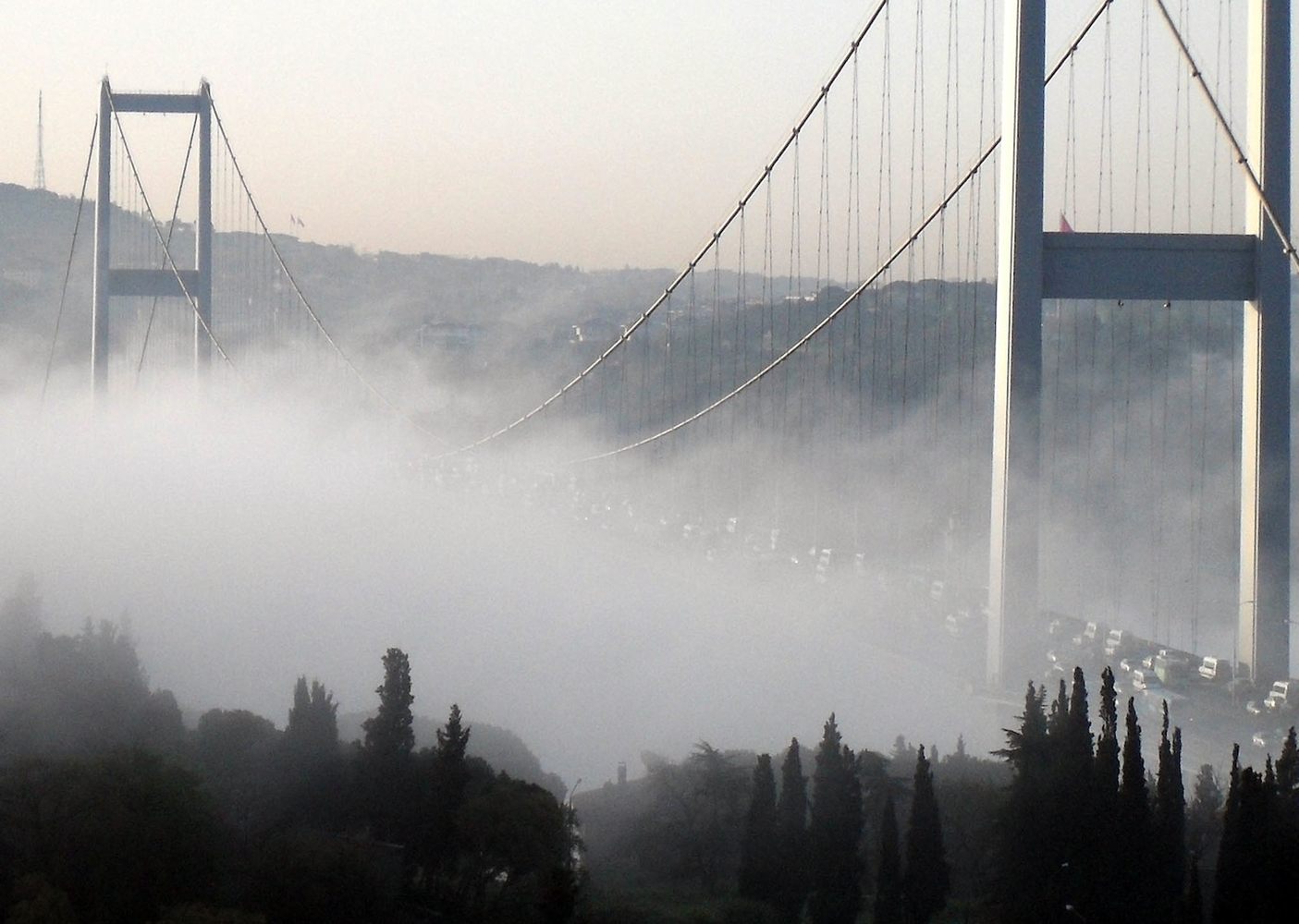 İstanbul'da hava ve deniz ulaşımına sis engeli