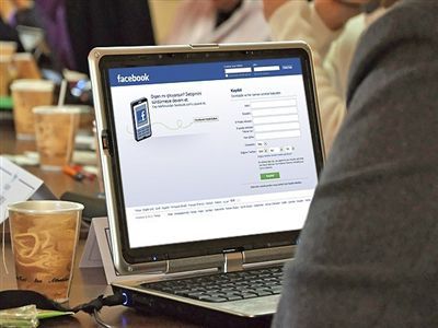 Facebook 45 Türk Kullanıcının Bilgilerini Verdi