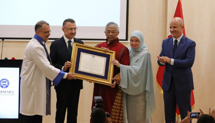 Marmara Üniversitesi'nden, Malezya Kralı'na fahri doktora