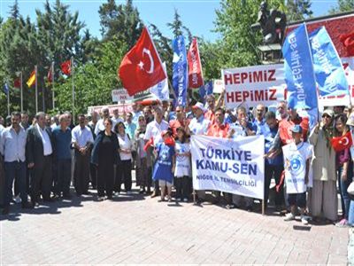 Türkiye Kamu-Sen, Zamları Protesto Eylemi İçin Toplanıyor