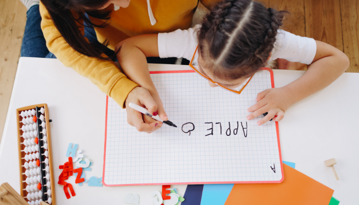 En etkili yabancı dil öğrenme yöntemi: ‘Bir ebeveyn - bir dil’