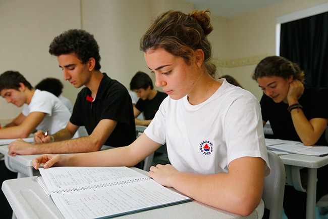 SAT Sınavı Dünyanın En Saygın Üniversitelerinin Kapılarını Aralıyor, İlk Sınav 3 Ekim'de