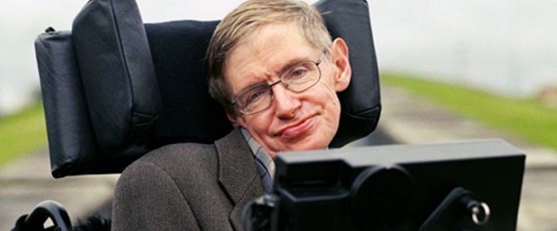Stephen Hawking yeni teorisini açıkladı