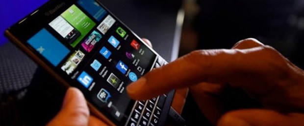 BlackBerry'ler Android'e mi geçiyor?