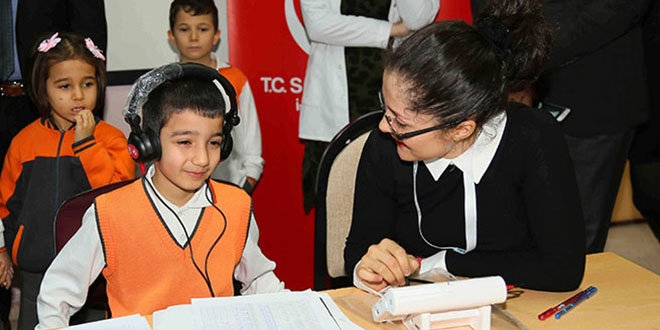 İstanbul'da 15 bine yakın öğrenciye işitme tarama testi yapıldı