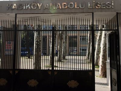 'Kadıköy Anadolu 50. Dönem 'Mezun' Olamadı'