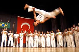Türkiye'de ilk kez aikidocu çocuklar sahnede...  