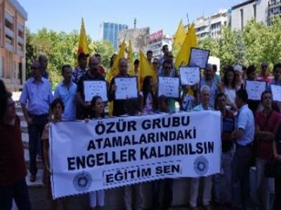 Türk Eğitim-Sen'den MEB Önünde 'Tayin' Protestosu