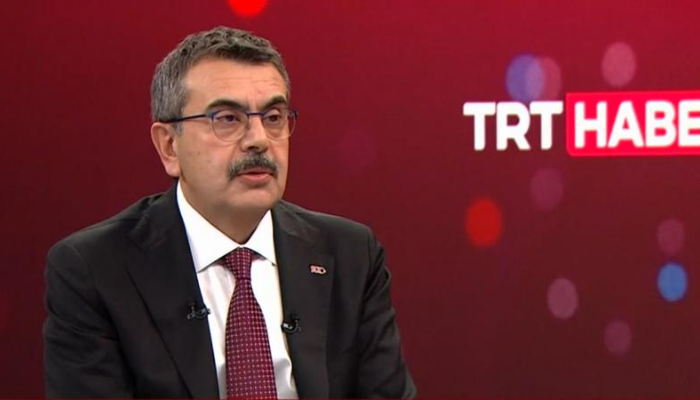 Bakan Tekin: Müfredatımız milli ve manevi değerleri içeriyor