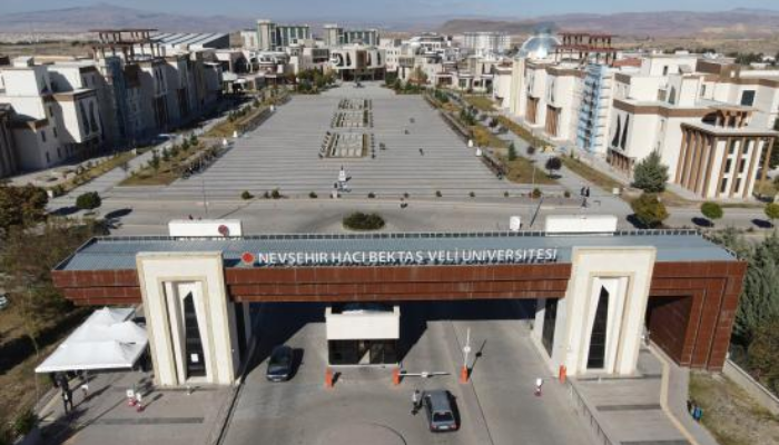 'Nevşehir Hacı Bektaş Veli Üniversitesi'nde yaşananlara el atın'