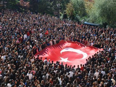 Yeditepe Üniversitesi Terör Saldırılarını Protesto Etti