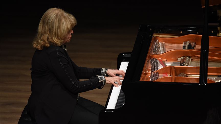 Piyanist İdil Biret Milli Mücadele'nin 100. yılı için çalacak