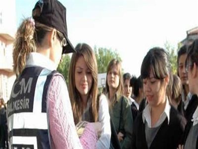 Edirne'de Her Okulun Bir Polisi Olacak