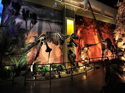 MEB'den 5 bin öğrenciye Jurassic Land sürprizi