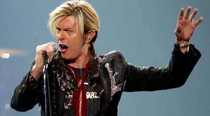 Rock efsanesi David Bowie 69 yaşında hayatını kaybetti! 