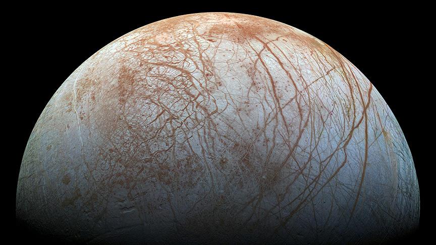 Jüpiter'in uydusu Europa'da yaşam ihtimali güçlendi