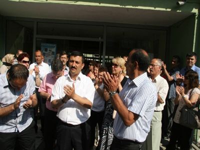 Dinçer’e Öğretmen Protestosu