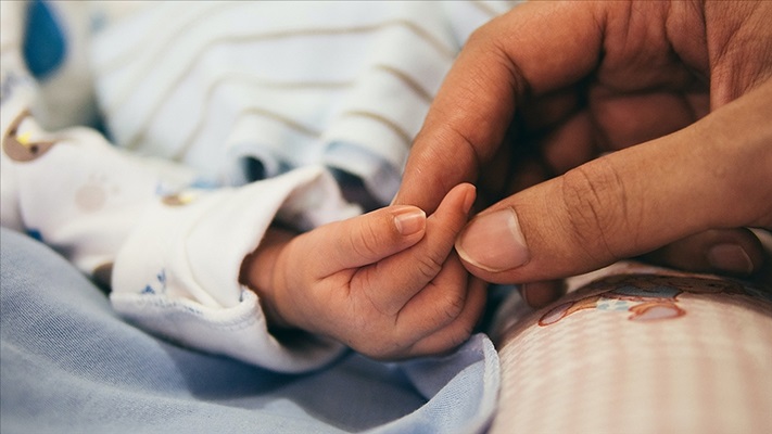 Erken sezaryen bebeklerin böbrek gelişimini olumsuz etkiliyor