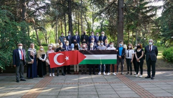 Türkiye'deki Filistinli öğrencilerin öğrenim ücretini devlet karşılayacak