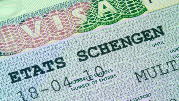 Almanya’dan sonra 2 ülke daha Schengen’i askıya alıyor