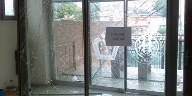 İstanbul Üniversitesi'nde tüm sınavlar iptal edildi