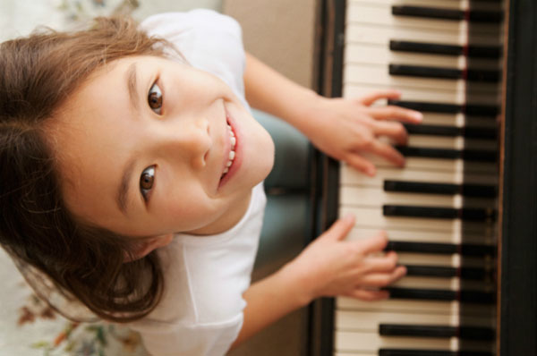 "Yeni müzik öğretim programları müzik eğitimi ve sanatına uygun değildir"