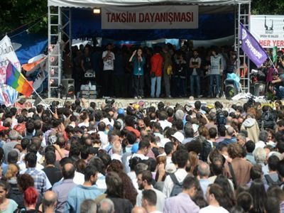 Gezi Parkı'nda 'Devam' Kararı