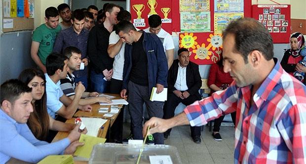 Van, Hakkari ve Bitlis'te Seçime Yoğun İlgi