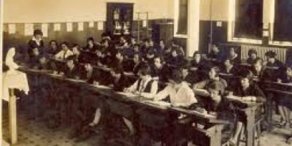 Öğretmen Okulundan Köy Enstitüsüne: Türkiye'nin Öğretmen Yetiştirme Serüveni
