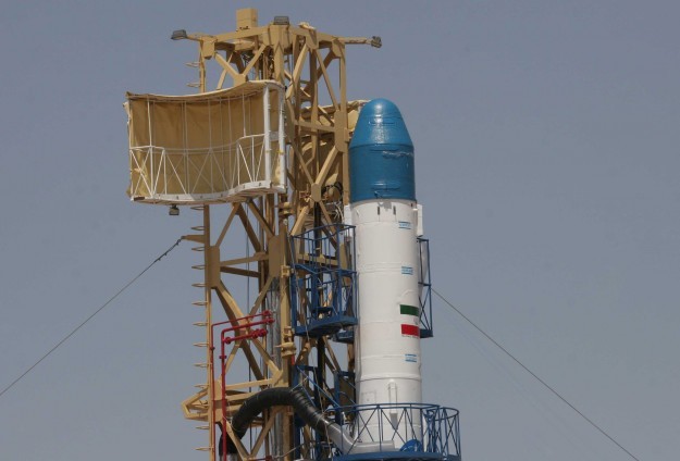 İran uzaya uydu fırlattı
