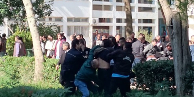 Ege Üniversitesi'nde 17 öğrenci gözaltında