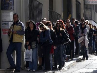 İşsiz Gençlere 740 Lira Maaş!