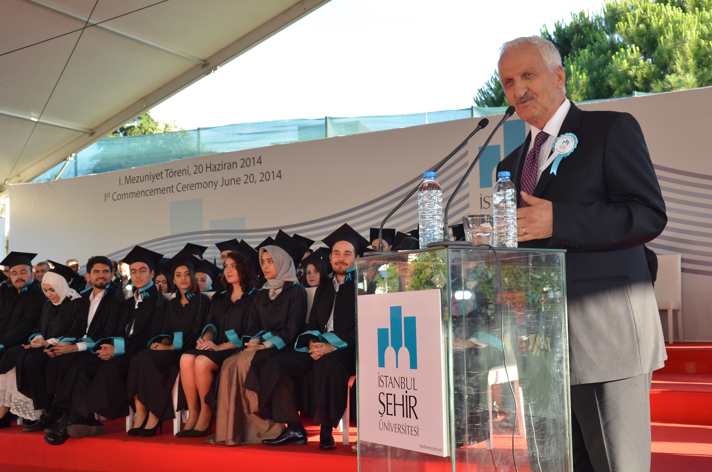 İstanbul Şehir Üniversitesi ilk mezunlarını verdi