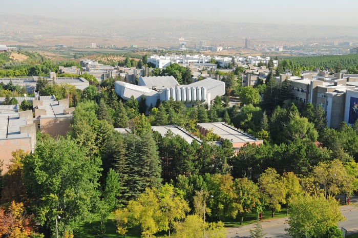 Hacettepe Üniversitesi Adaylara Hangi İmkanları Sunuyor?